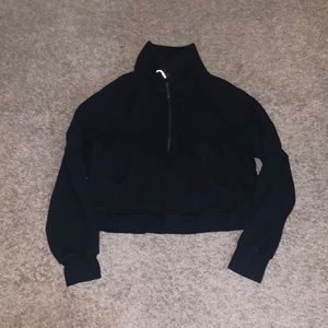 Lululemon cropped half zip sweatshirt